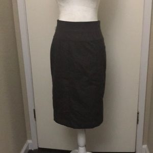 Office chic pencil cut skirt